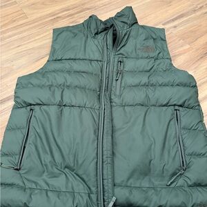 The North Face Men's Forest Green Puffer Vest